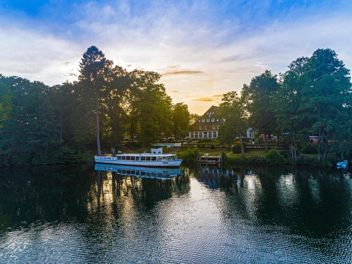 Lake House เพลิน ภายนอก รูปภาพ